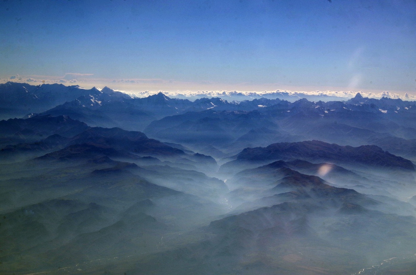 Кавказ предо мною...