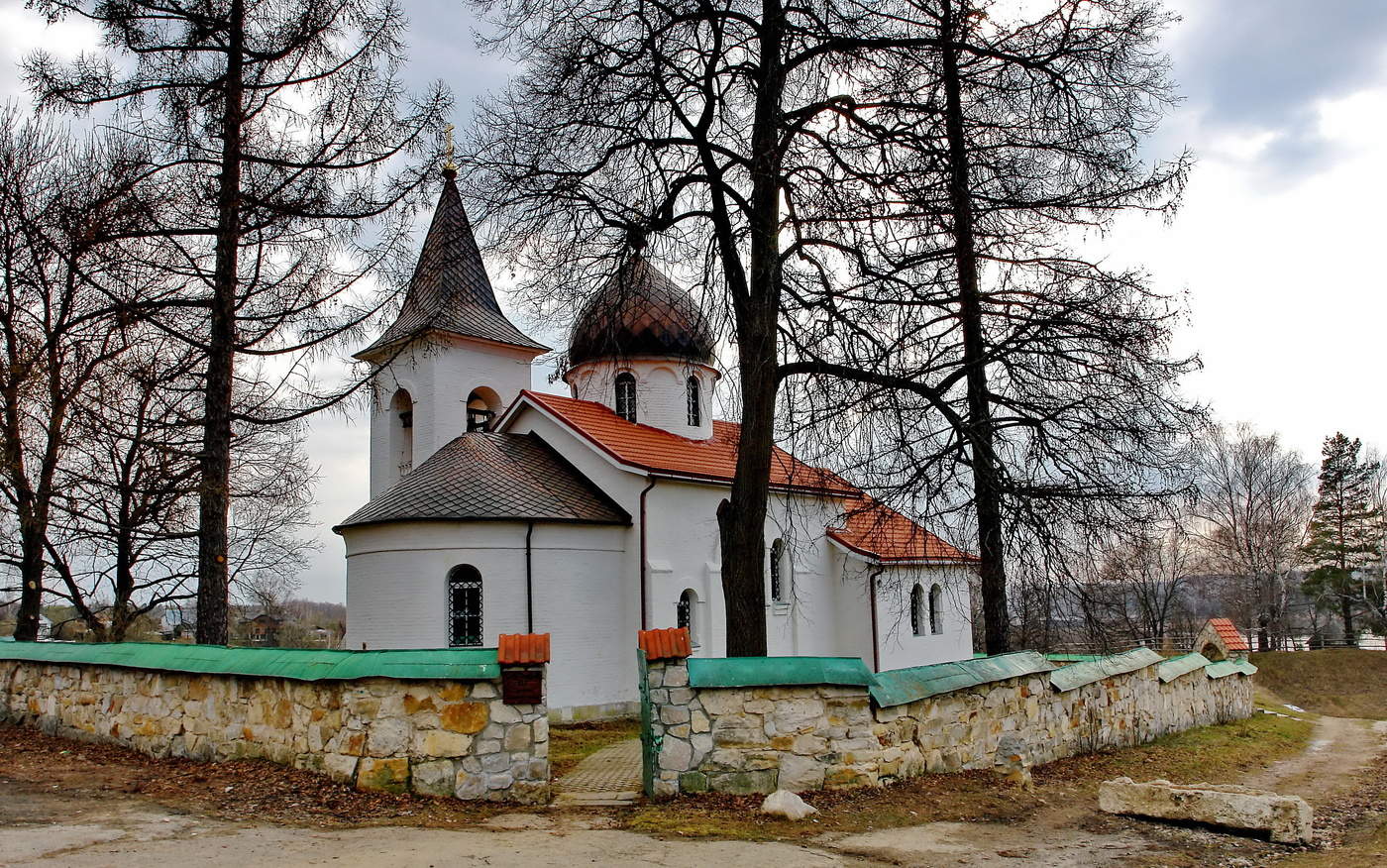 Бехово. Церковь Троицы Живоначальной.