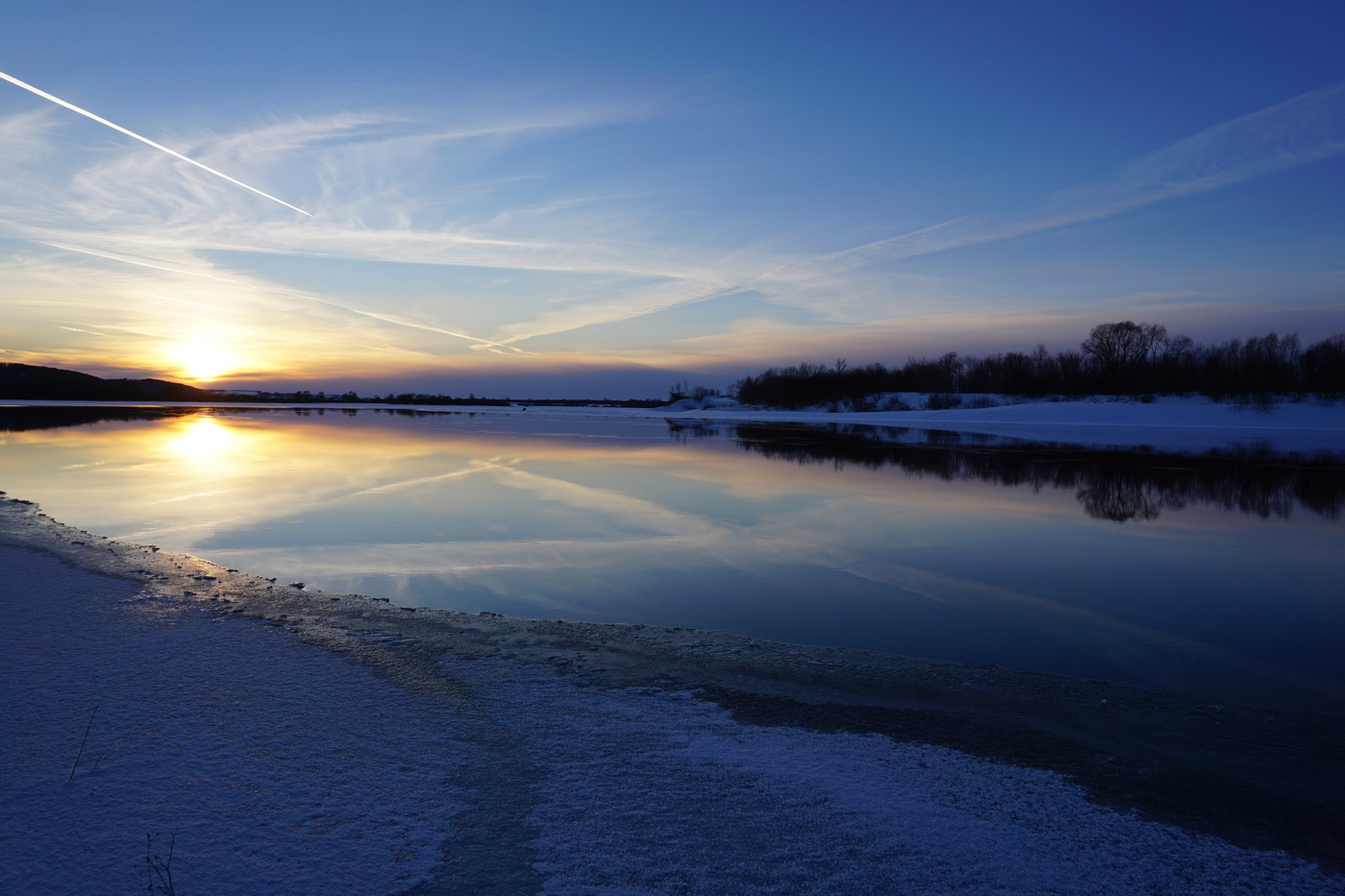 Февраль на реке.