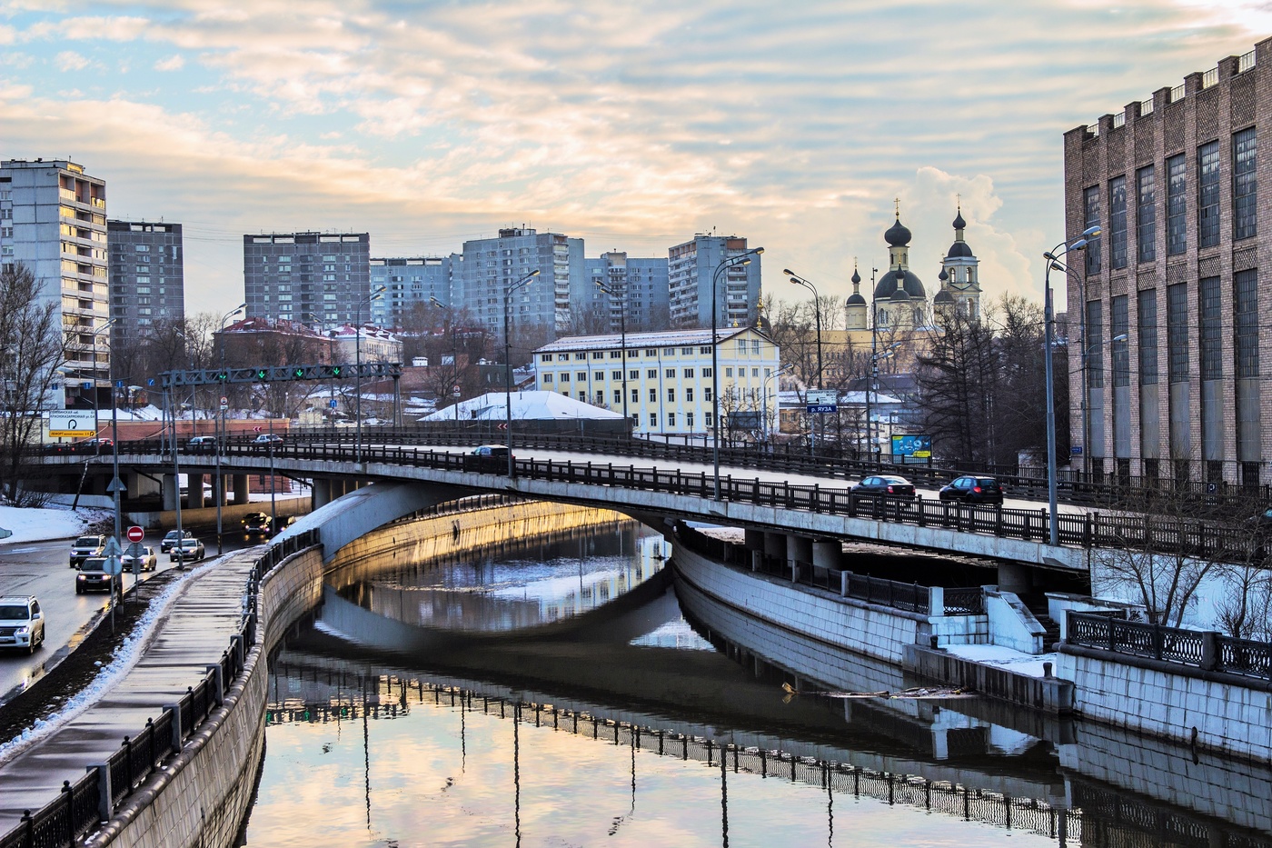 в Лефортово