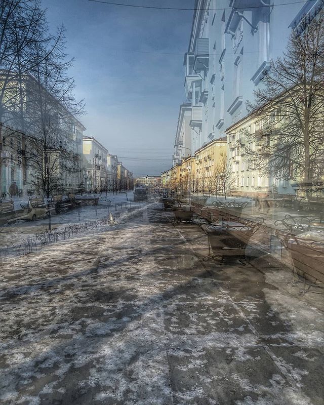 Призрачно все