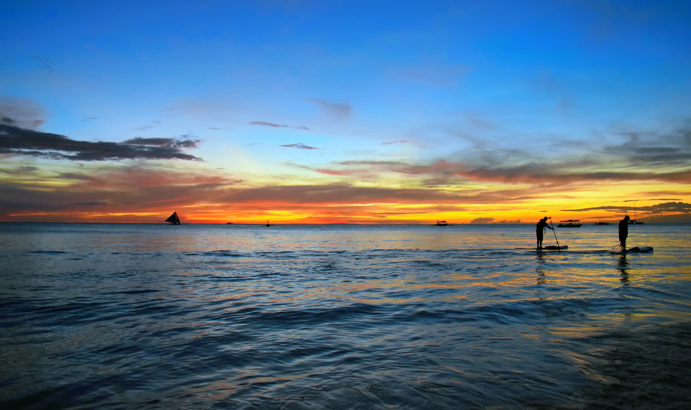 Призрачно все