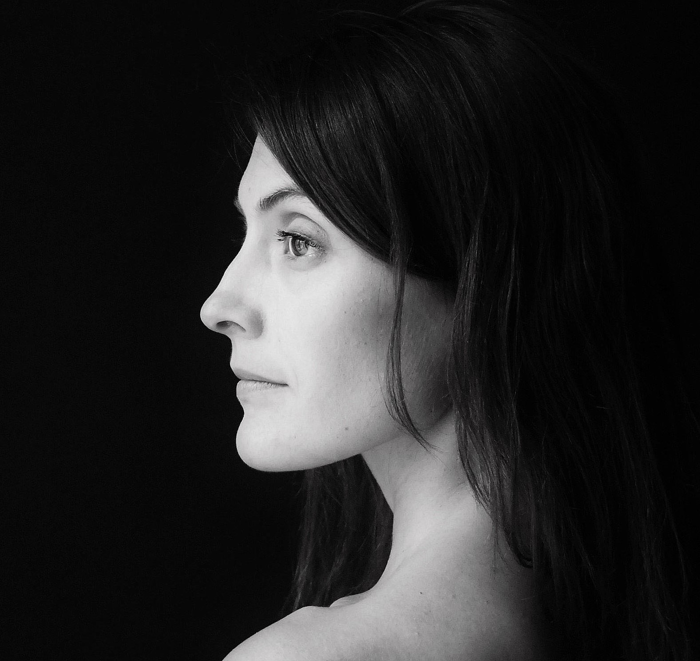 "Мечтательно смотрю на профиль Ваш..."