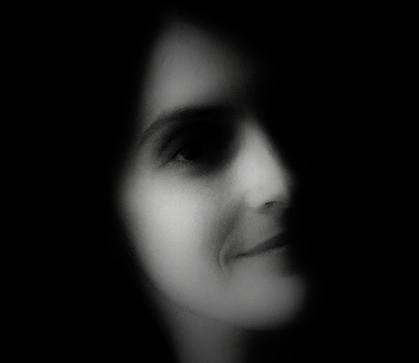 "Очарованием наполнен образ Ваш ..."