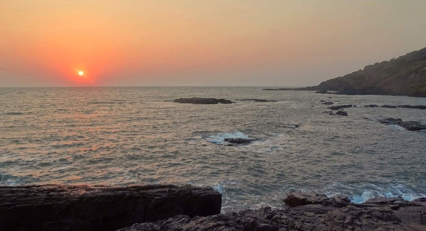 Вечер на море