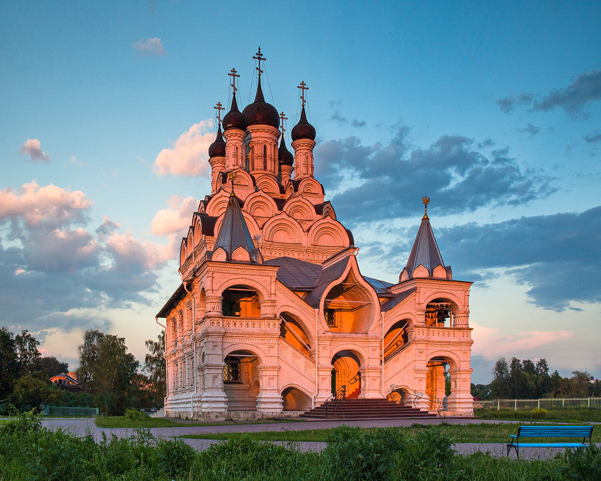 Храм Благовещения в Тайнинском