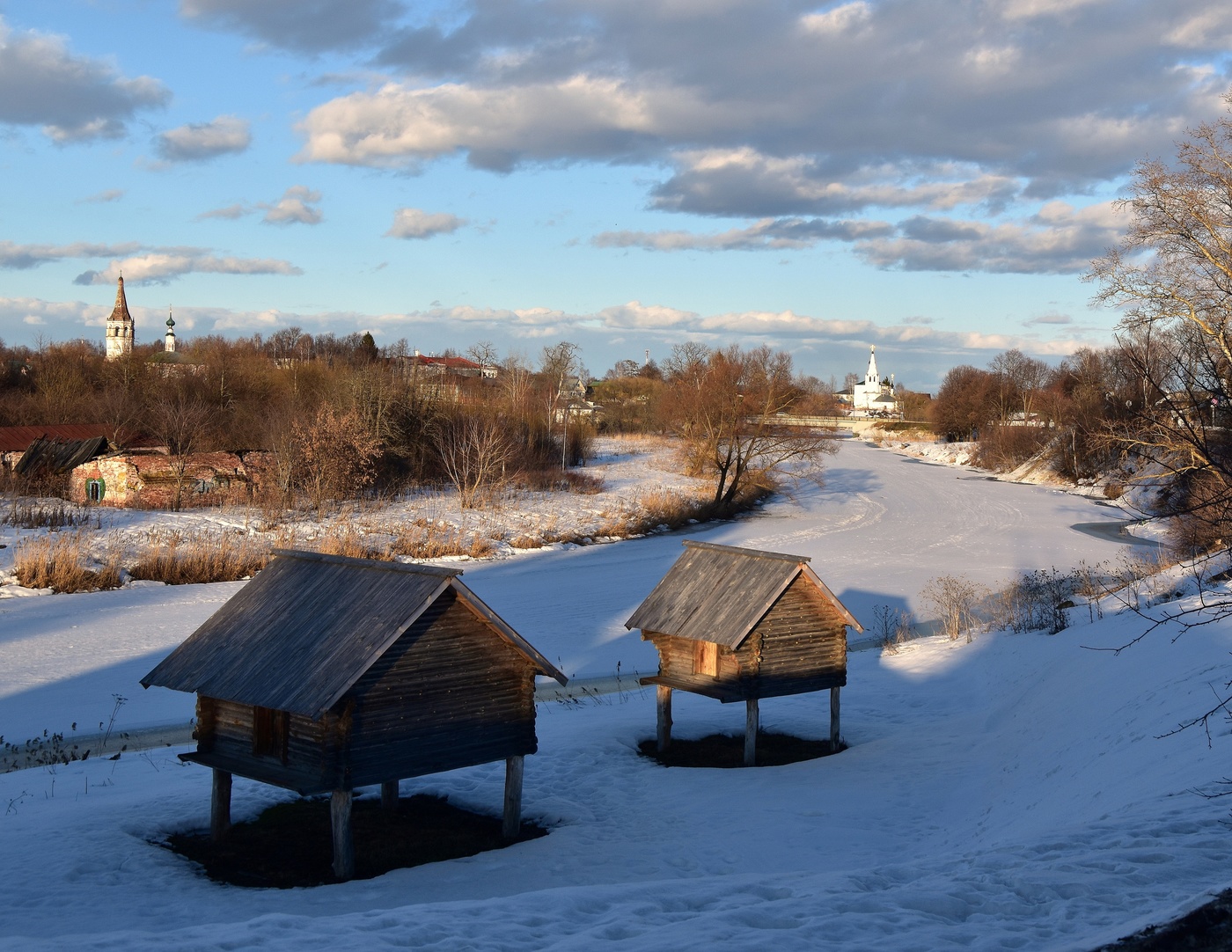 ...и амбар на ножках...