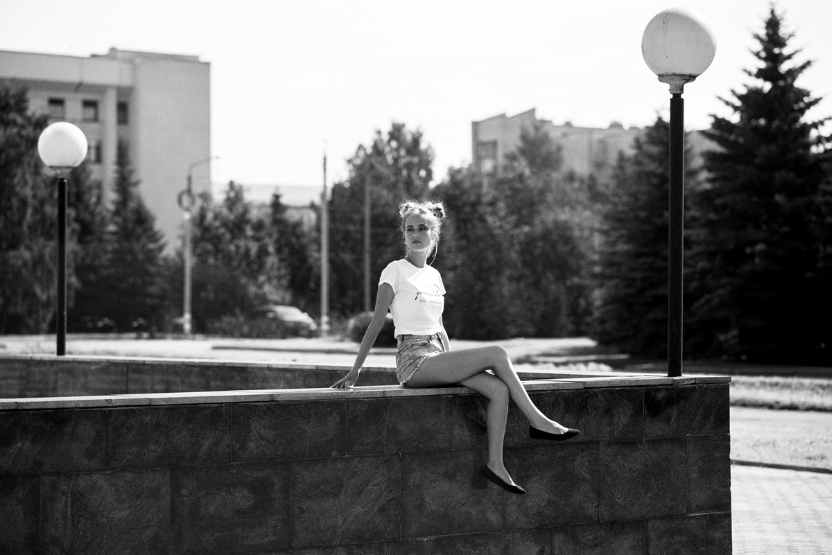 Между фонарями