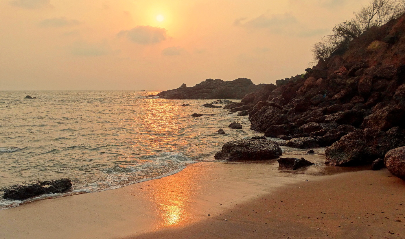 Солнечный зайчик на песке