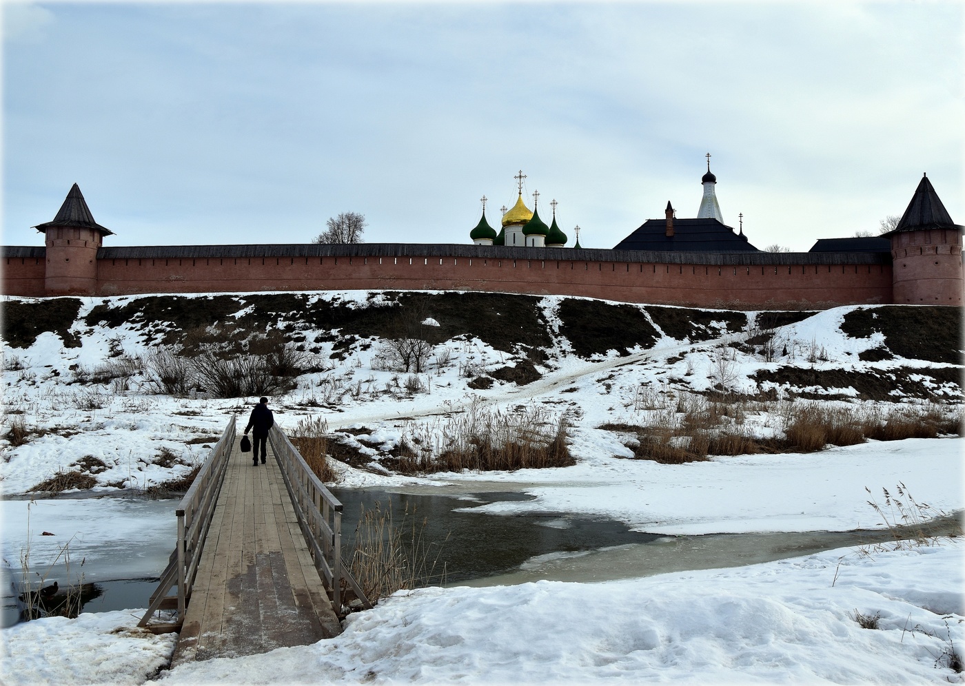 Древние обители