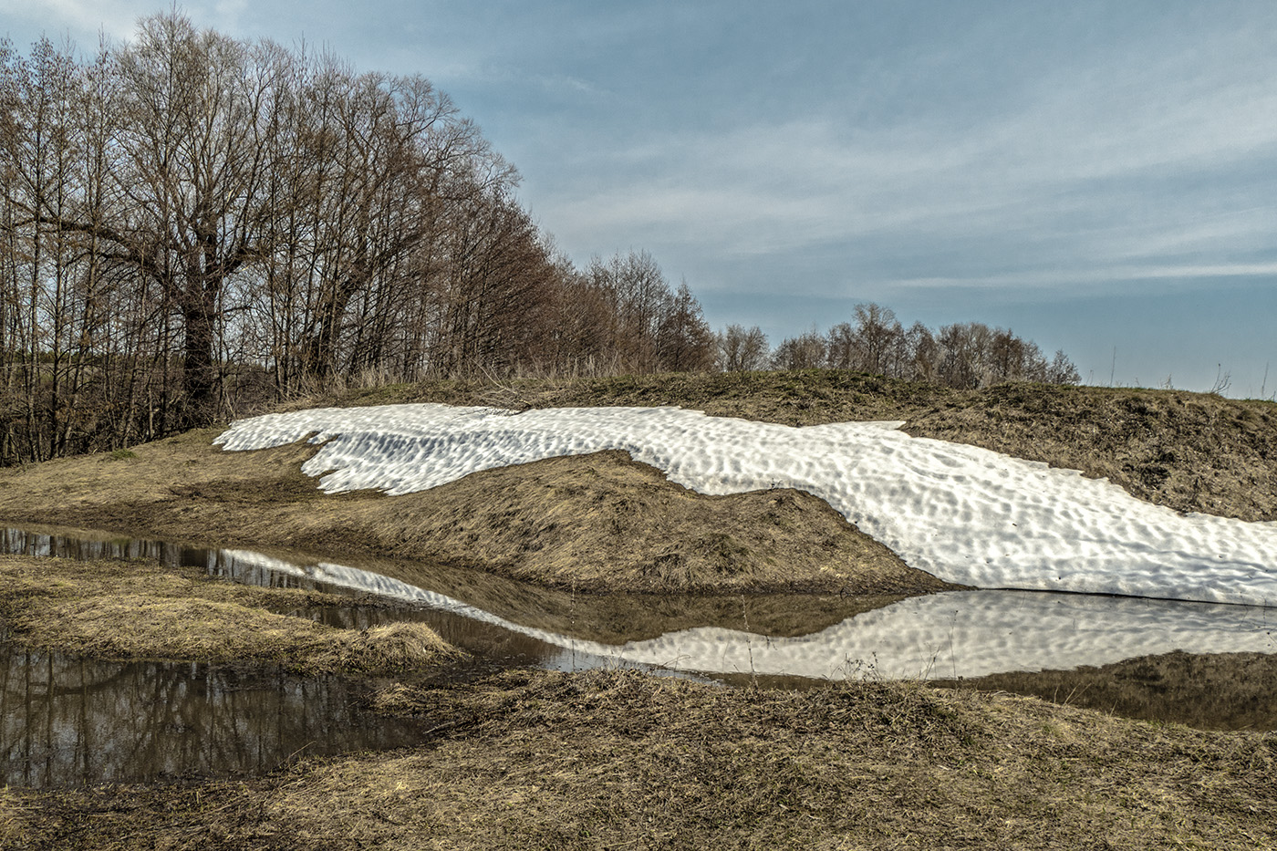Апрельский снег