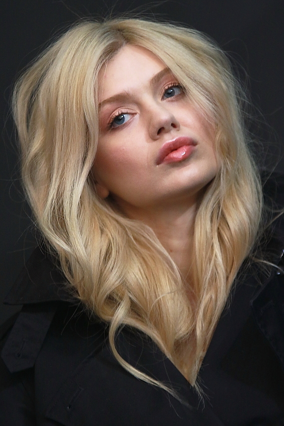 Фотомодель.