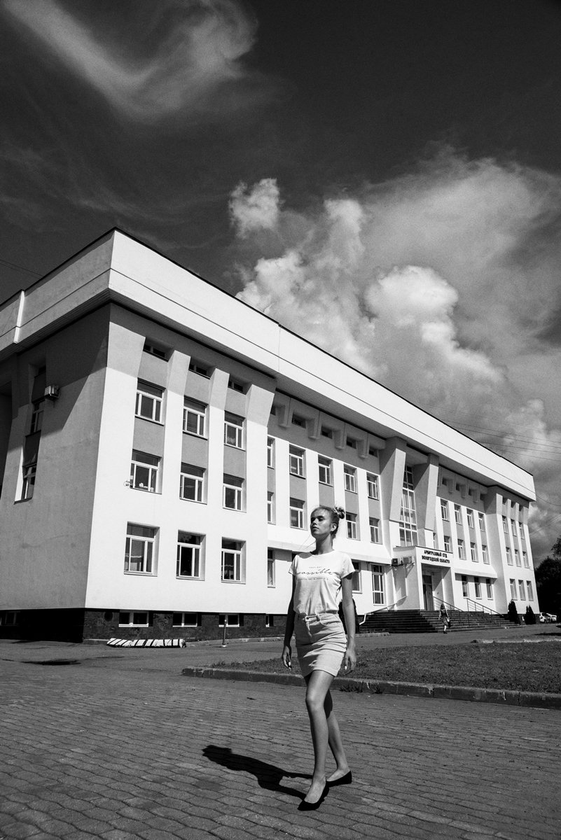 У здания суда