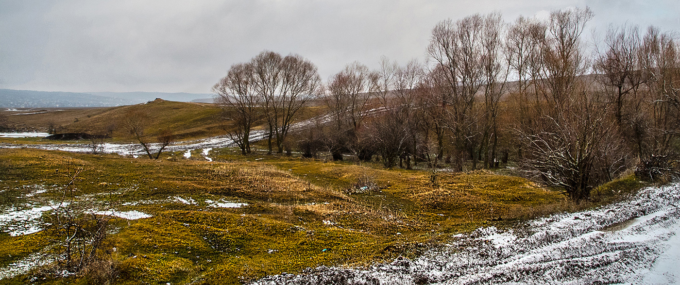 Апрельский снег.