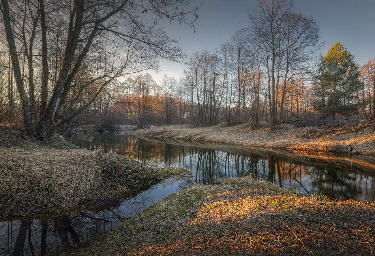 Апрельским утром на реке..