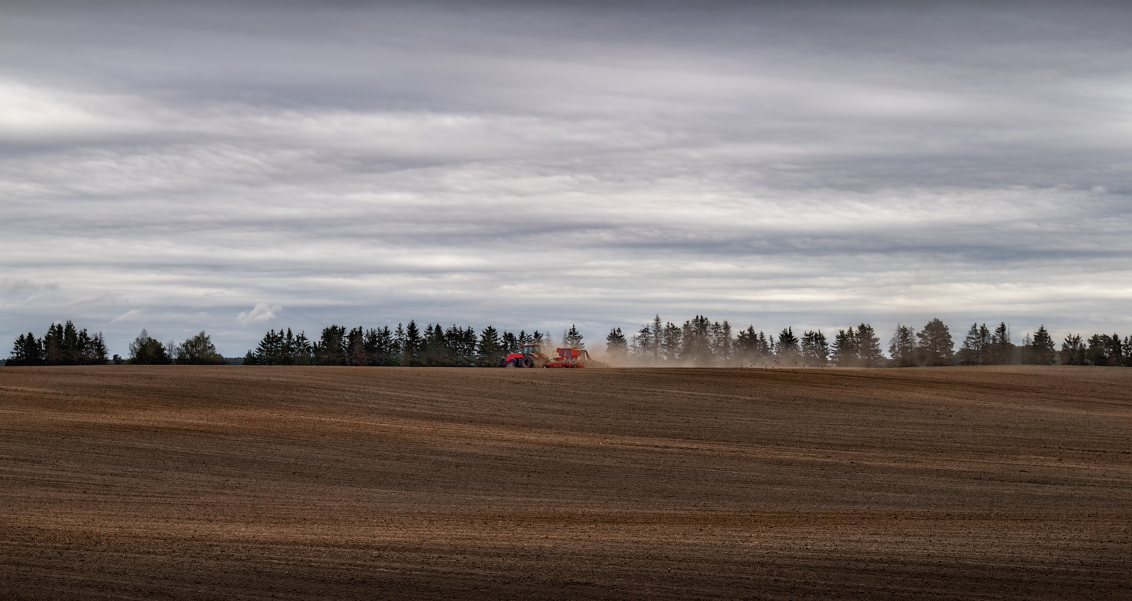 Про трактор в поле