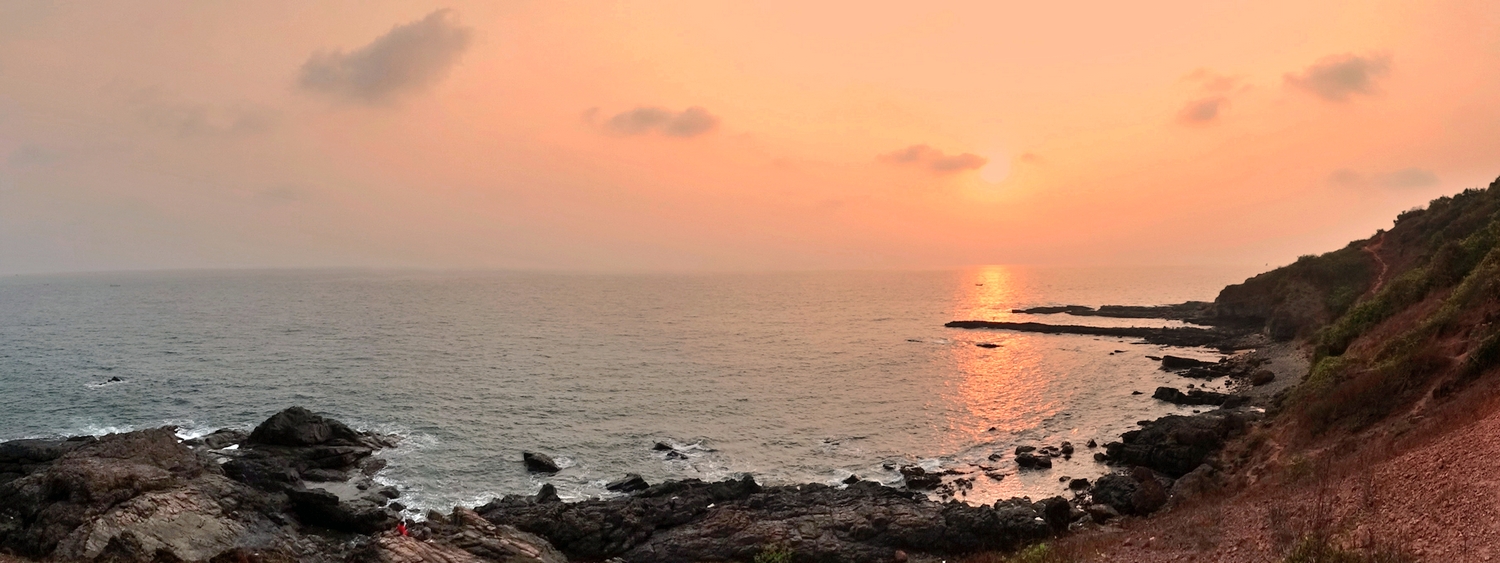 Панорама вечернего моря