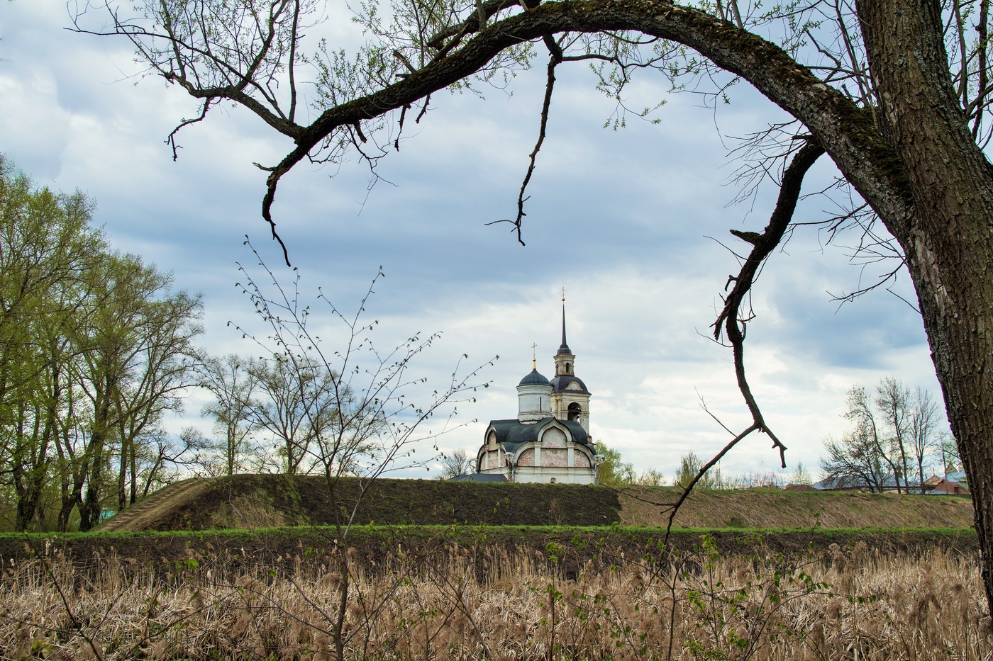 Церковь Вознесения Господня (в честь Исидора Блаженного) на валах
