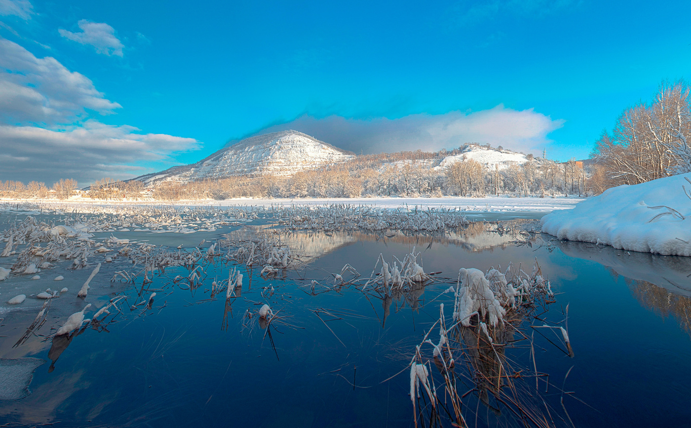 Изображая вулкан