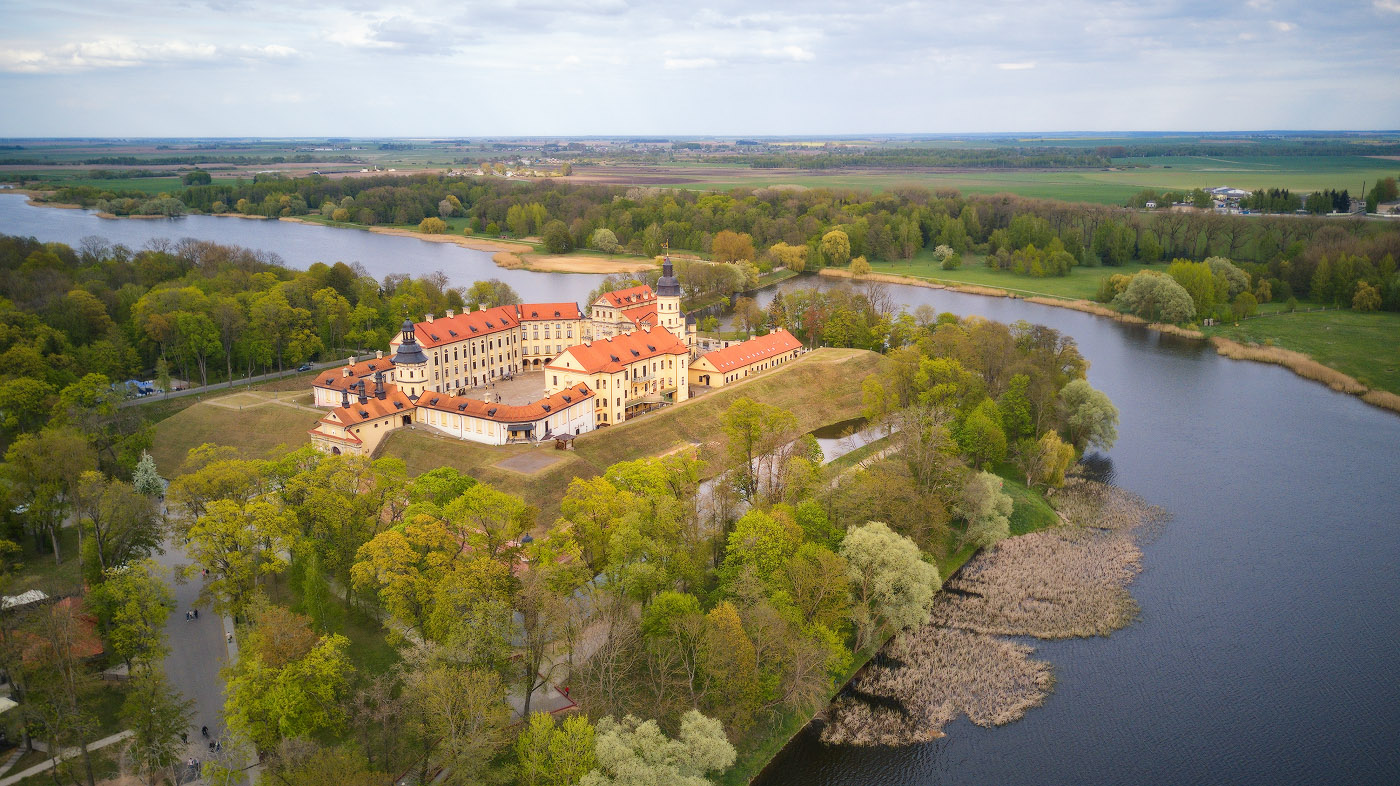 Весенний Несвиж