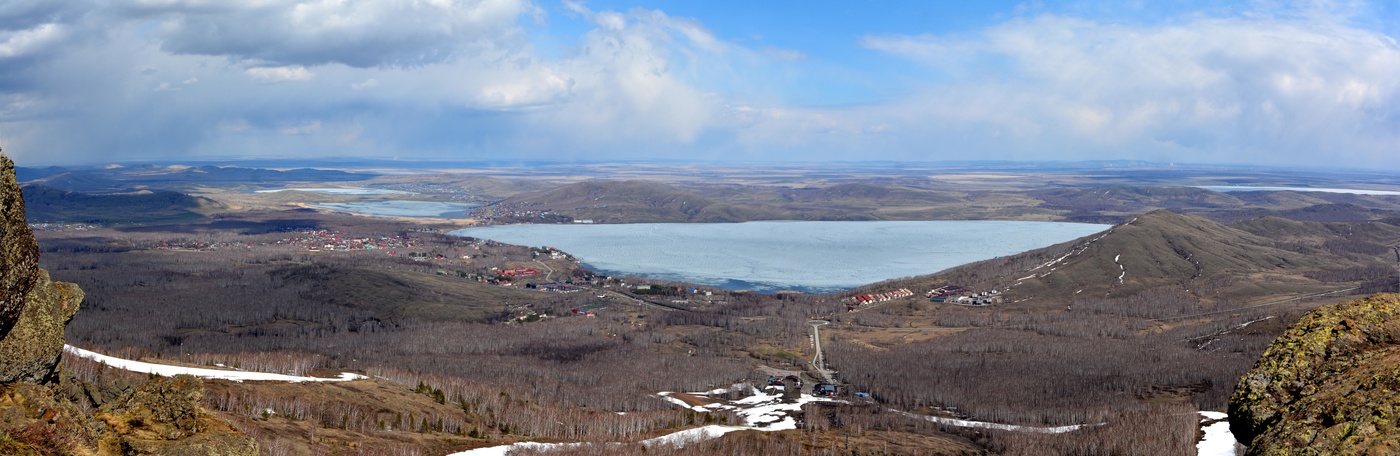 Вид с вершины хребта Яманкай.