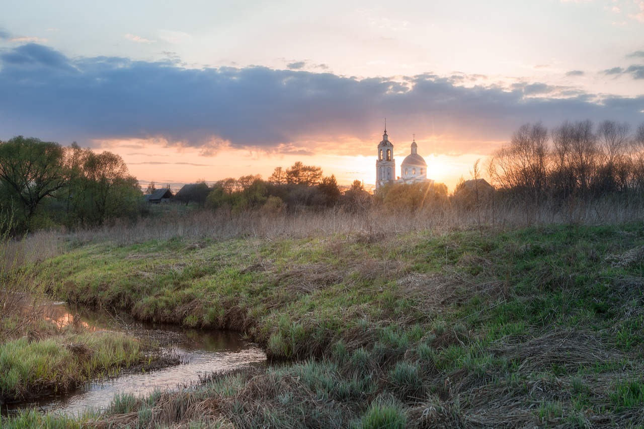 Вечер в селе Красное