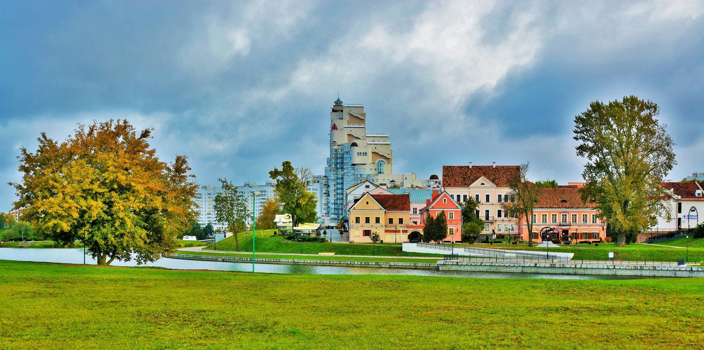 "Сегодня Осень в дверь мне позвонила ..."