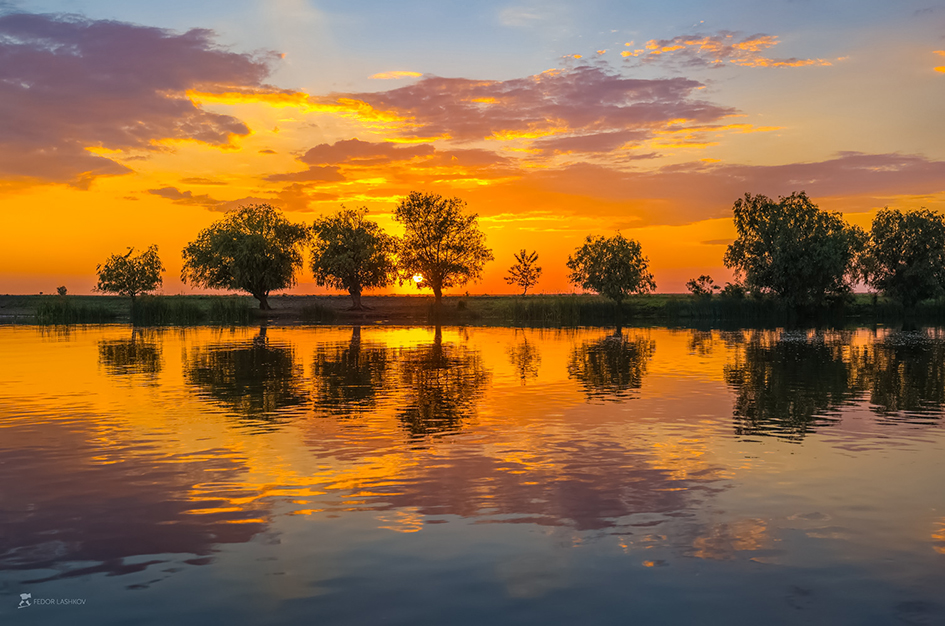 Закат на Волге