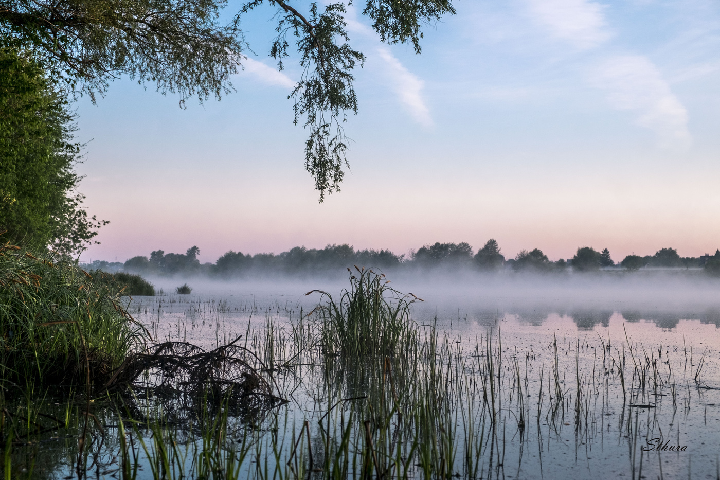 Утро на озере Исток.