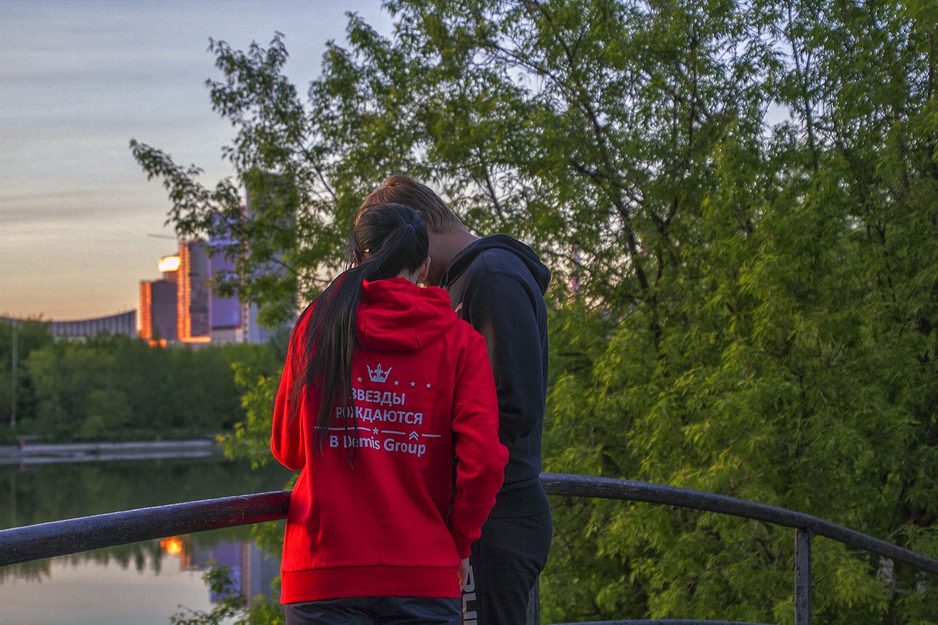 ЗВЁЗДЫ РОЖДАЮТСЯ