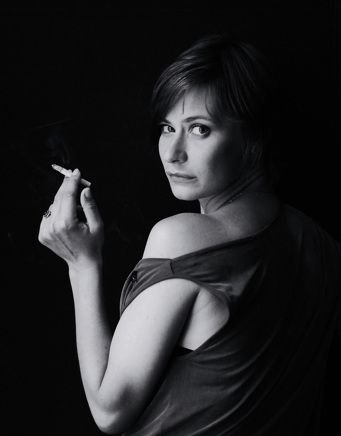 "Зачем курить, когда не так все плохо?..."