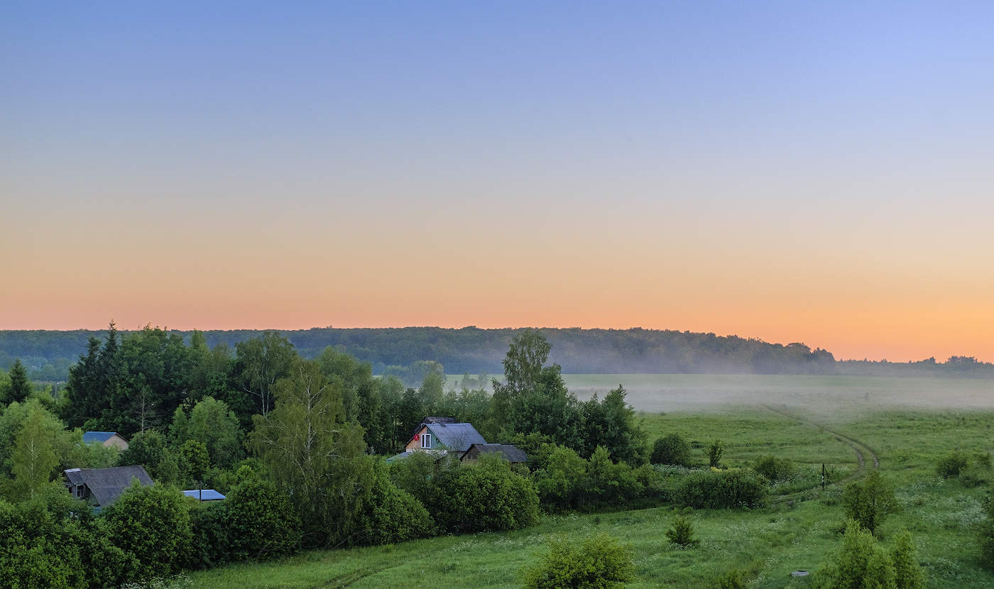 "Нас утро встречает прохладой"...