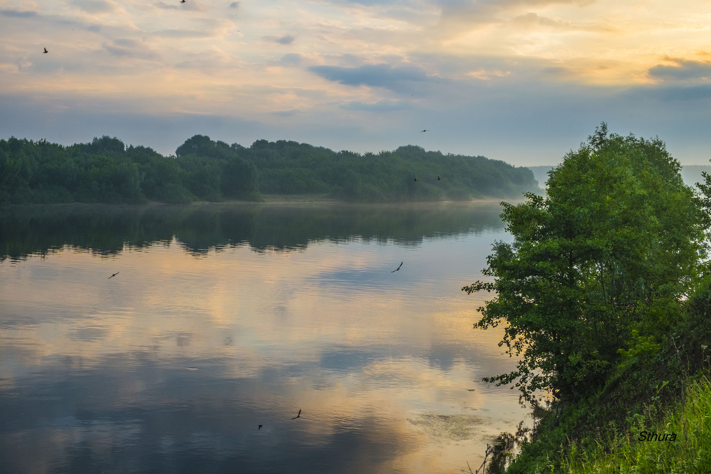 Утренняя Ока после дождя.