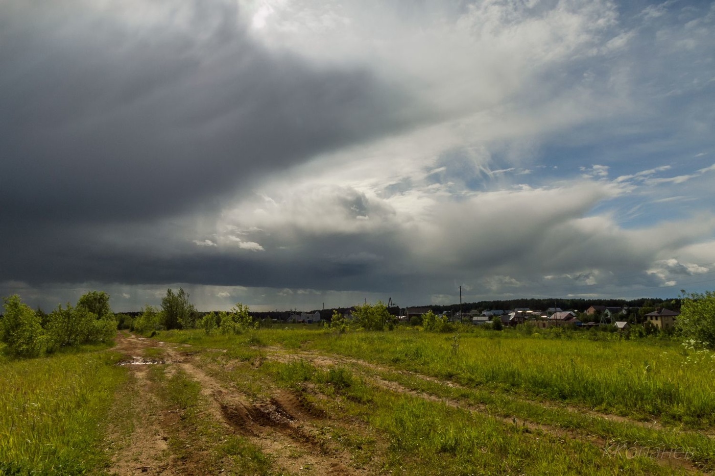 Неспокойно над селом
