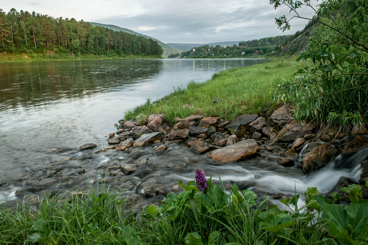 Сливаясь воедино...