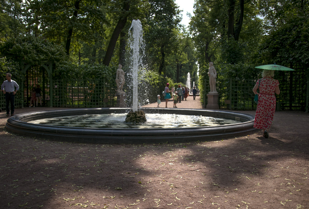 В Летнем саду...