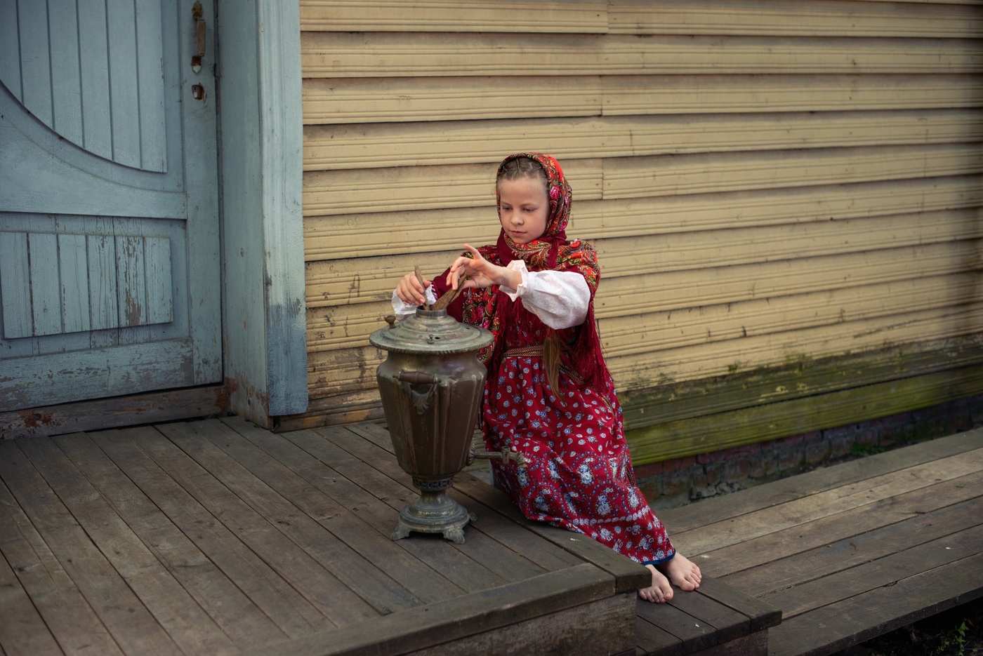 За самоваром