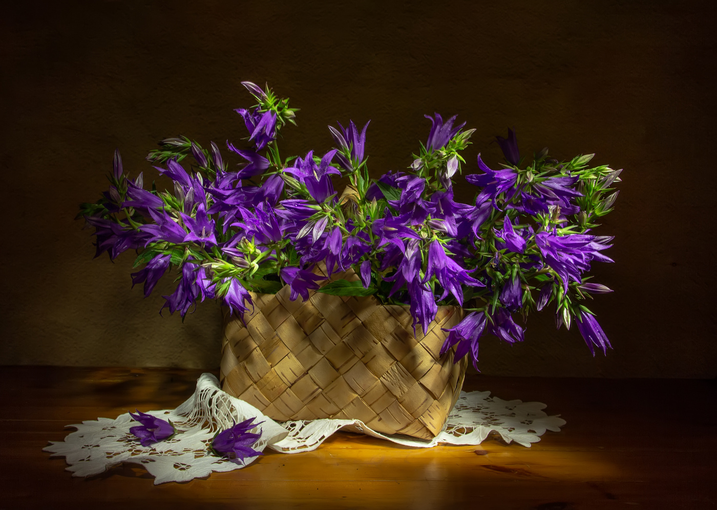 Динь...дон... лета перезвон...