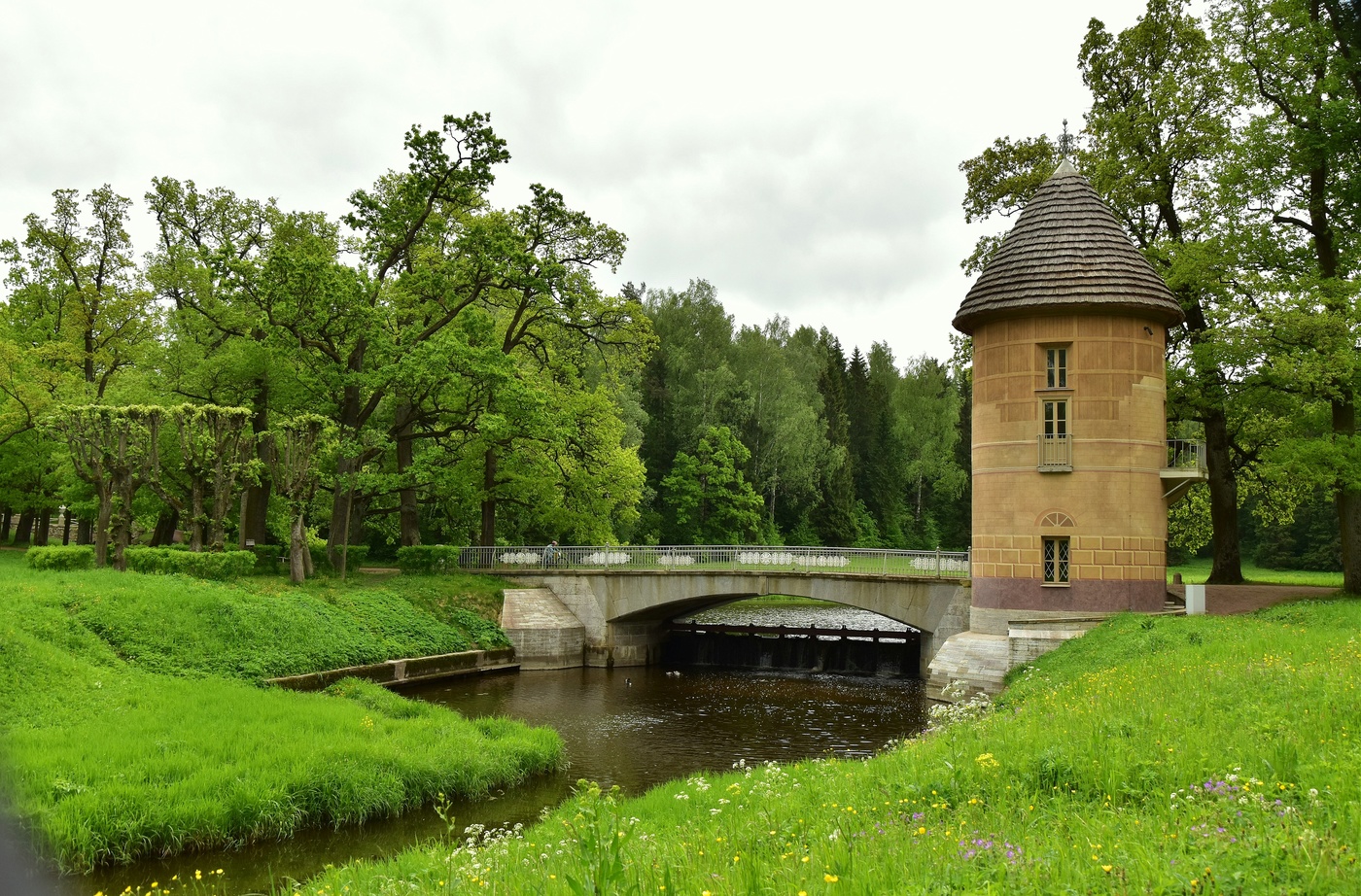 Пиль-Башня в Павловске