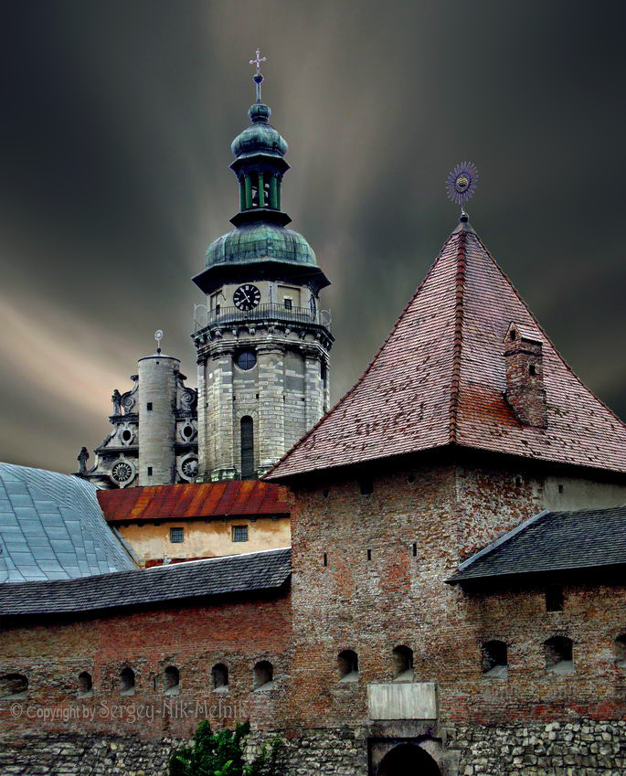 Львовский монастырь, як фортеция!