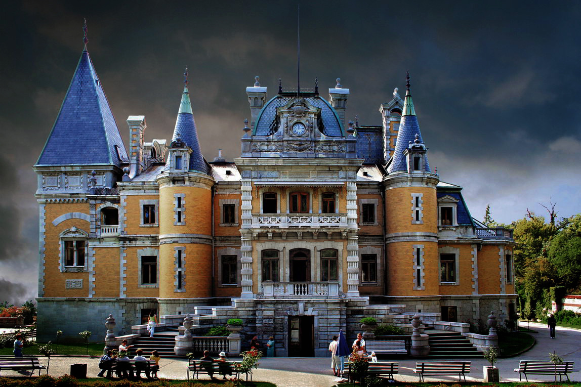 Предгрозовая Массандра в Крыму