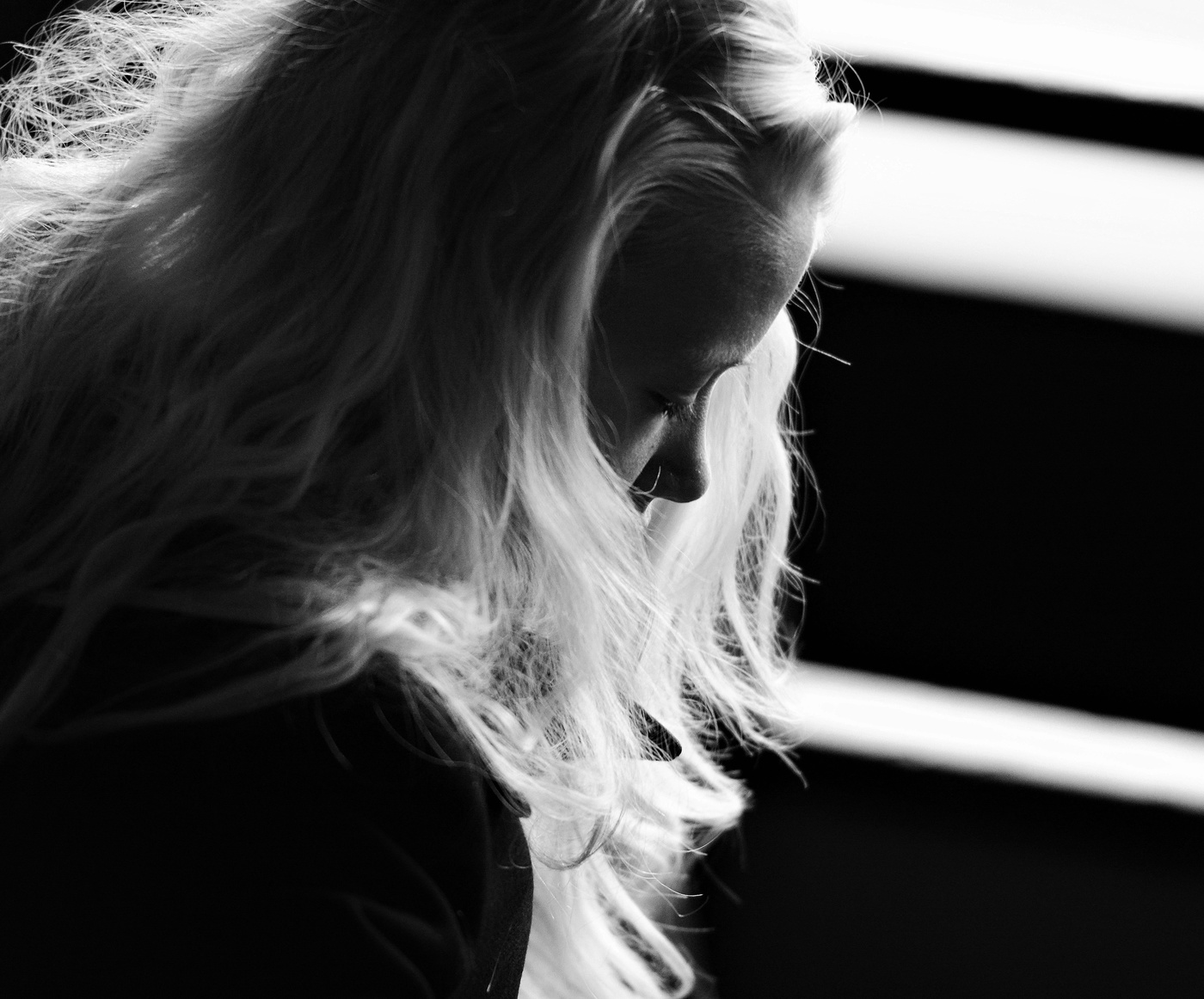 "Добрый вечер, мисс Одиночество ..."