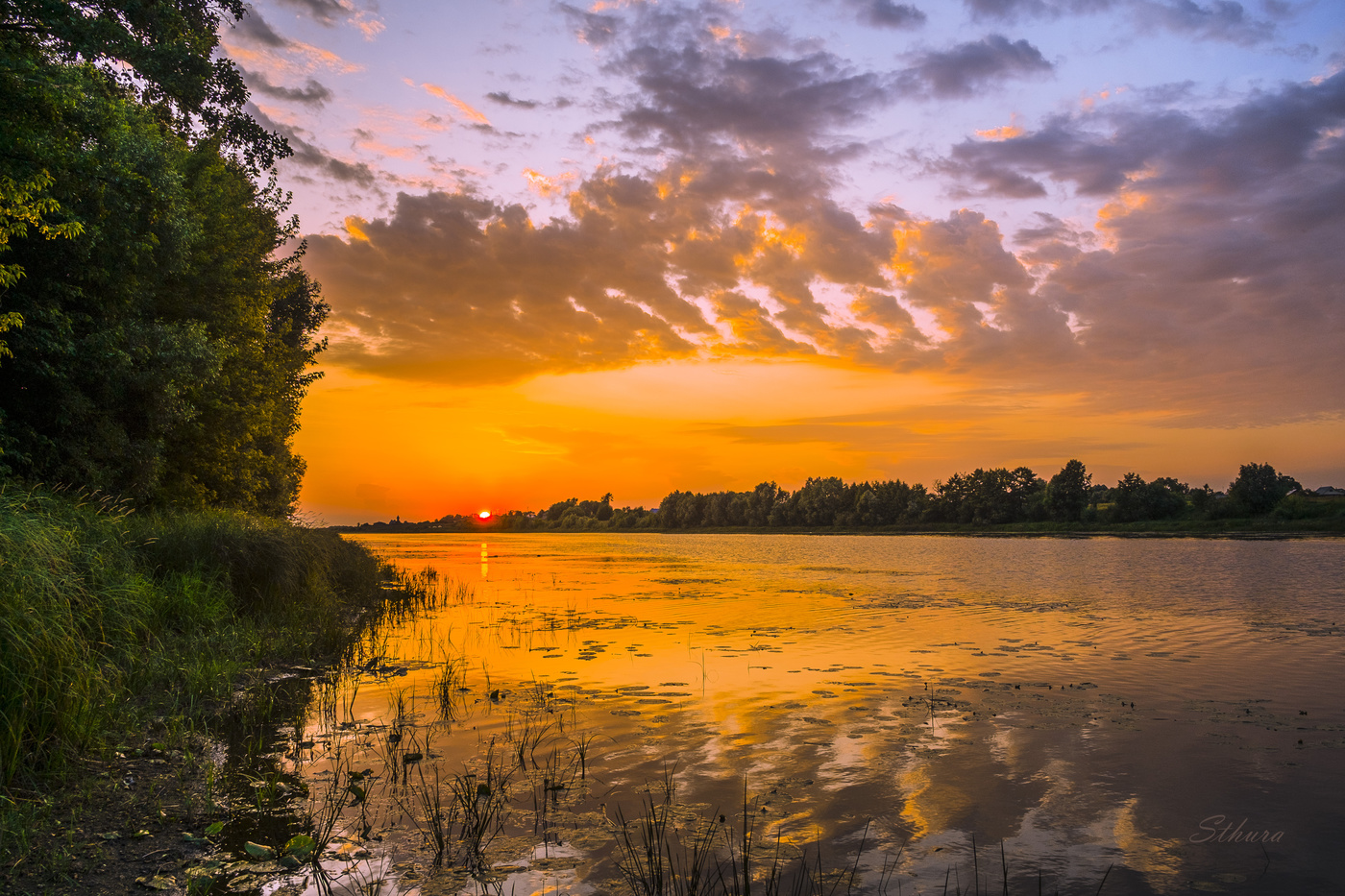 Исток на закате.