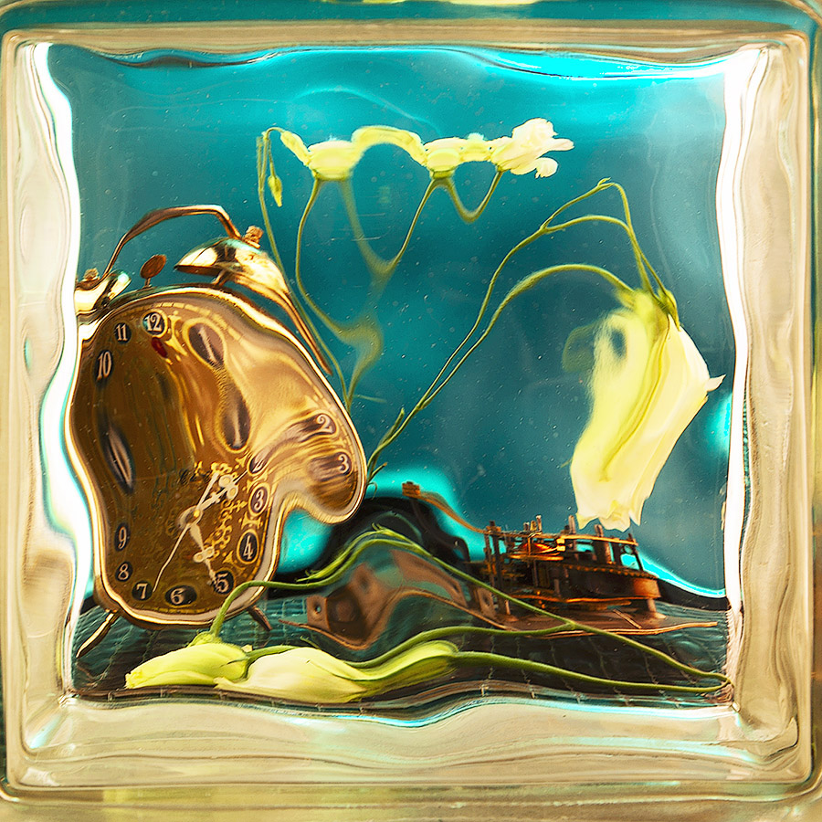 Призрачно всё...