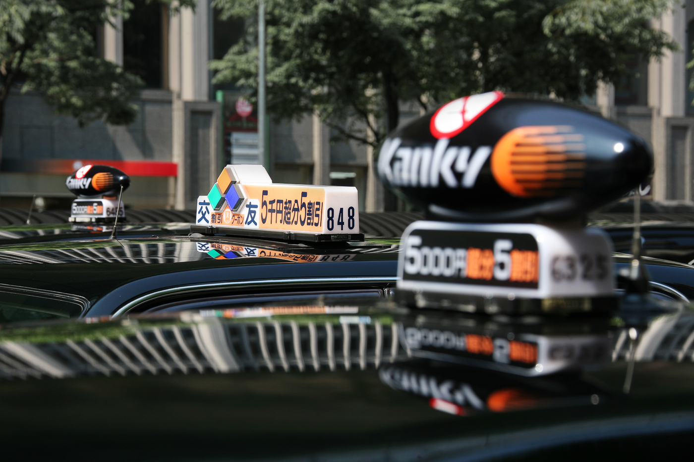 "Такси на Дубровку вызывали?"