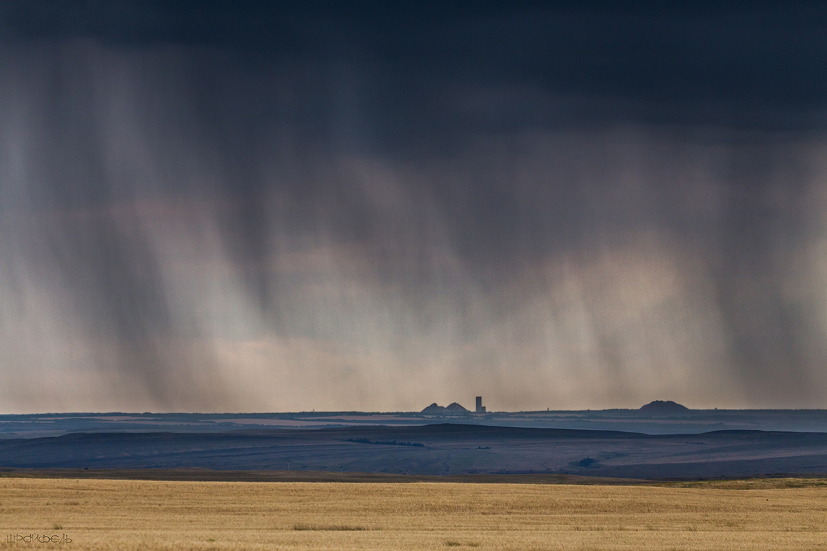 Далекие ливни
