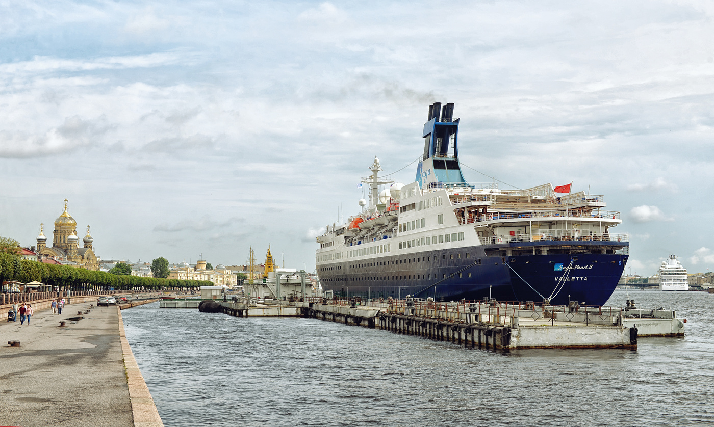 Набережная капитана Шмидта.