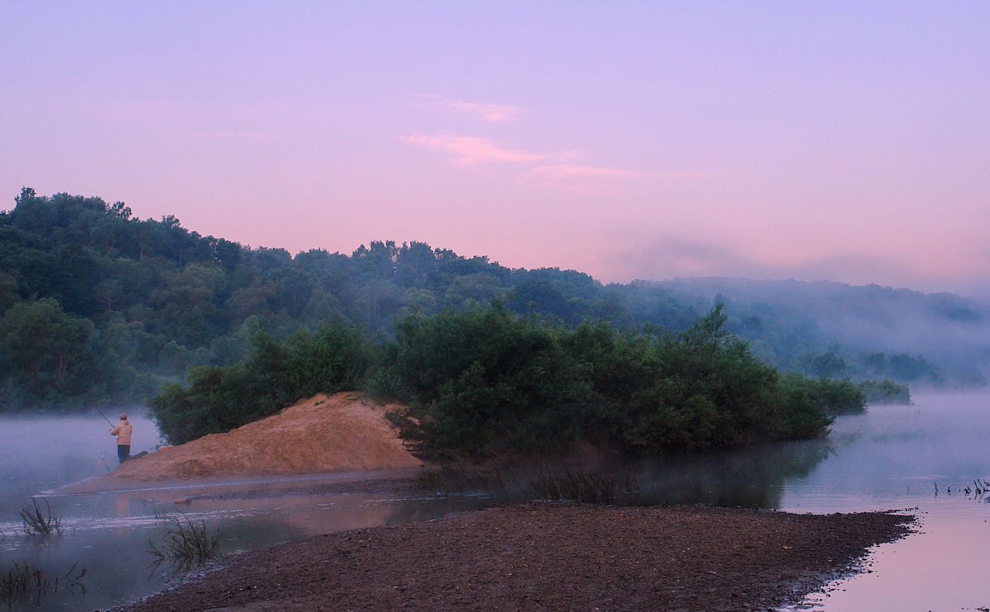 Лишь только забрезжит рассвет.