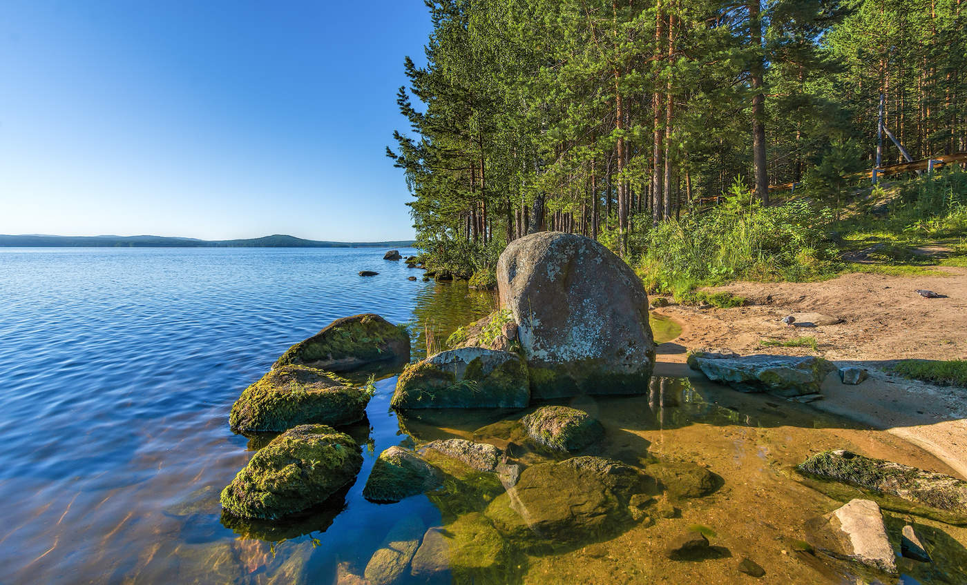 Берег озера Таватуй