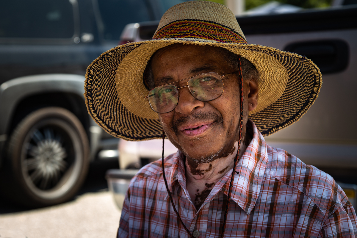 Человек с рынка